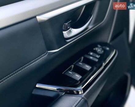 Белый Хонда СРВ, объемом двигателя 1.99 л и пробегом 49 тыс. км за 37336 $, фото 9 на Automoto.ua