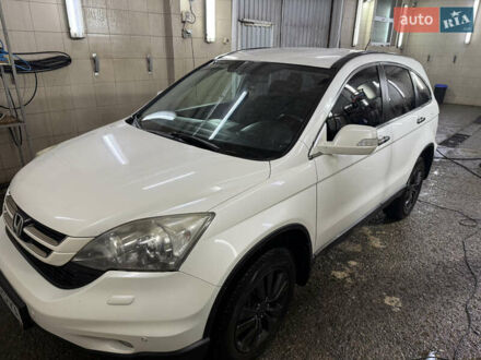 Белый Хонда СРВ, объемом двигателя 2 л и пробегом 324 тыс. км за 11500 $, фото 1 на Automoto.ua