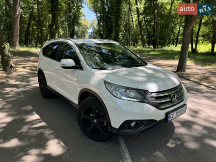 Хонда СРВ 2013 в Черновцах на Automoto.ua Белый Хонда СРВ, объемом двигателя 2.35 л и пробегом 200 тыс. км за 15500 $, фото 1 на Automoto.ua