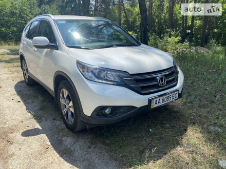 Хонда СРВ 2013 в Киеве на Automoto.ua Белый Хонда СРВ, объемом двигателя 2.4 л и пробегом 174 тыс. км за 19000 $, фото 1 на Automoto.ua