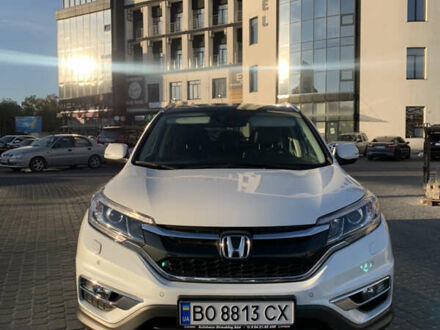 Хонда СРВ 2015 в Тернополе на Automoto.ua Белый Хонда СРВ, объемом двигателя 1.6 л и пробегом 93 тыс. км за 21400 $, фото 1 на Automoto.ua