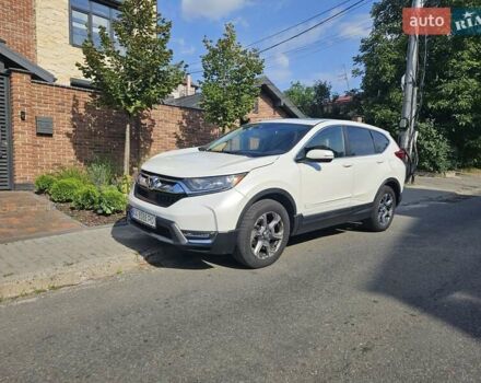 Белый Хонда СРВ, объемом двигателя 1.5 л и пробегом 192 тыс. км за 21000 $, фото 1 на Automoto.ua