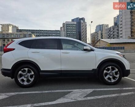 Белый Хонда СРВ, объемом двигателя 1.5 л и пробегом 115 тыс. км за 19500 $, фото 1 на Automoto.ua