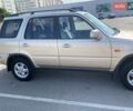 Бежевый Хонда СРВ, объемом двигателя 1.97 л и пробегом 325 тыс. км за 5500 $, фото 2 на Automoto.ua