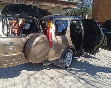 Бежевий Хонда СРВ, об'ємом двигуна 2 л та пробігом 260 тис. км за 7800 $, фото 3 на Automoto.ua