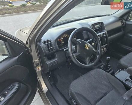 Бежевый Хонда СРВ, объемом двигателя 2.2 л и пробегом 430 тыс. км за 7600 $, фото 12 на Automoto.ua