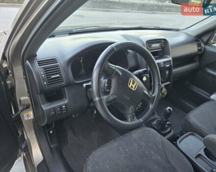 Бежевый Хонда СРВ, объемом двигателя 2.2 л и пробегом 430 тыс. км за 7600 $, фото 18 на Automoto.ua