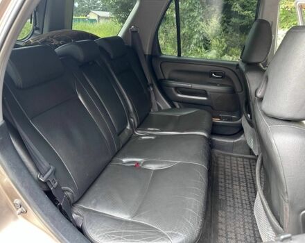 Бежевый Хонда СРВ, объемом двигателя 2 л и пробегом 314 тыс. км за 7500 $, фото 6 на Automoto.ua