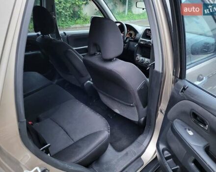 Бежевый Хонда СРВ, объемом двигателя 2 л и пробегом 351 тыс. км за 4100 $, фото 10 на Automoto.ua