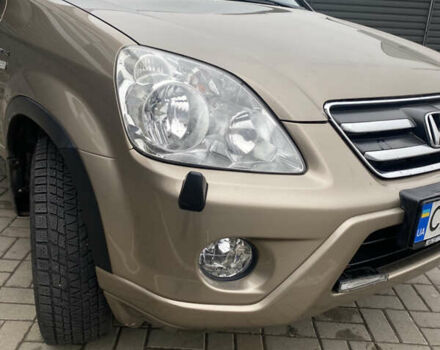 Бежевый Хонда СРВ, объемом двигателя 2 л и пробегом 320 тыс. км за 8000 $, фото 3 на Automoto.ua