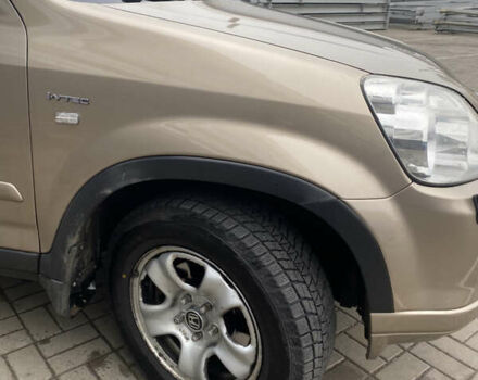 Бежевый Хонда СРВ, объемом двигателя 2 л и пробегом 320 тыс. км за 8000 $, фото 2 на Automoto.ua