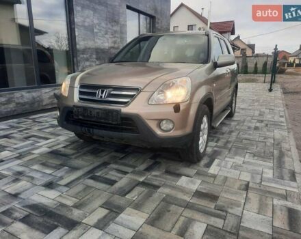 Бежевый Хонда СРВ, объемом двигателя 2 л и пробегом 351 тыс. км за 4100 $, фото 1 на Automoto.ua