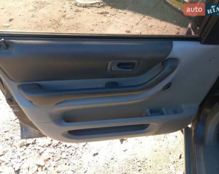 Чорний Хонда СРВ, об'ємом двигуна 2 л та пробігом 445 тис. км за 3350 $, фото 16 на Automoto.ua