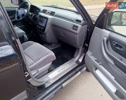 Черный Хонда СРВ, объемом двигателя 1.97 л и пробегом 365 тыс. км за 5800 $, фото 9 на Automoto.ua