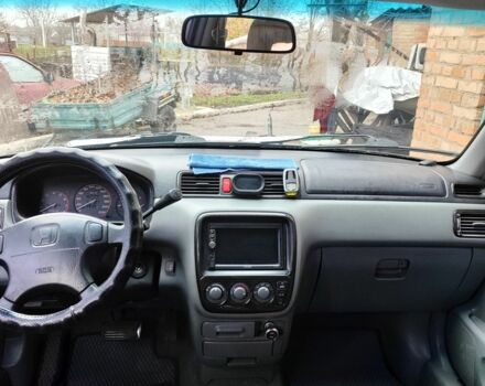 Черный Хонда СРВ, объемом двигателя 2 л и пробегом 370 тыс. км за 6500 $, фото 5 на Automoto.ua