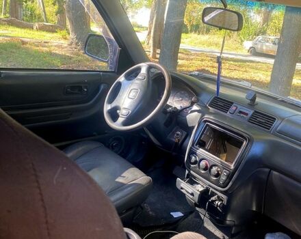 Чорний Хонда СРВ, об'ємом двигуна 2 л та пробігом 161 тис. км за 3800 $, фото 4 на Automoto.ua