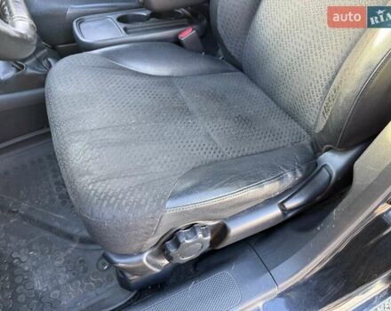 Чорний Хонда СРВ, об'ємом двигуна 2 л та пробігом 320 тис. км за 5800 $, фото 8 на Automoto.ua