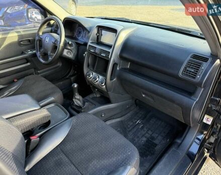 Чорний Хонда СРВ, об'ємом двигуна 2 л та пробігом 320 тис. км за 5800 $, фото 17 на Automoto.ua