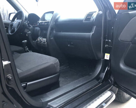 Чорний Хонда СРВ, об'ємом двигуна 2 л та пробігом 97 тис. км за 11200 $, фото 49 на Automoto.ua