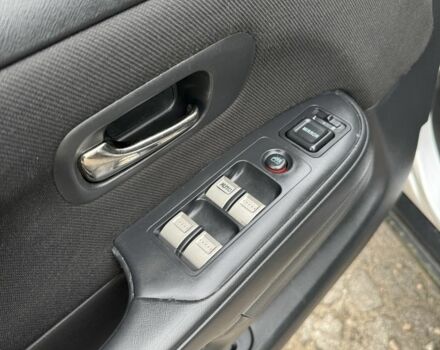 Черный Хонда СРВ, объемом двигателя 2.2 л и пробегом 300 тыс. км за 4500 $, фото 7 на Automoto.ua