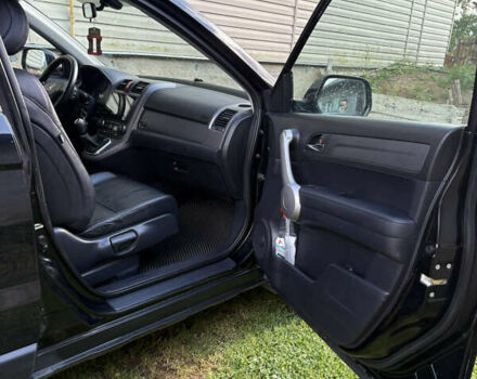 Черный Хонда СРВ, объемом двигателя 2.2 л и пробегом 247 тыс. км за 9600 $, фото 4 на Automoto.ua