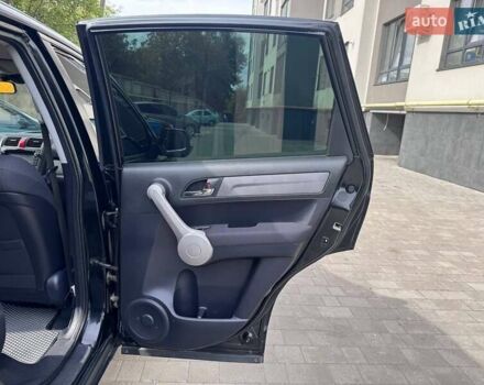 Черный Хонда СРВ, объемом двигателя 2.2 л и пробегом 330 тыс. км за 9300 $, фото 34 на Automoto.ua