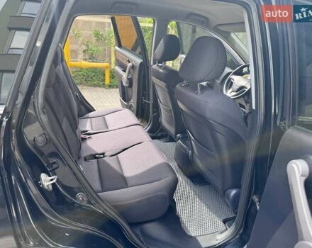 Черный Хонда СРВ, объемом двигателя 2.2 л и пробегом 330 тыс. км за 9300 $, фото 31 на Automoto.ua