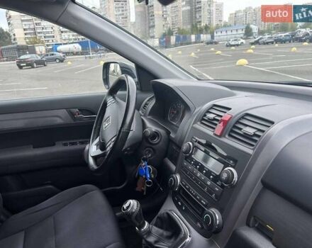 Черный Хонда СРВ, объемом двигателя 2 л и пробегом 180 тыс. км за 10700 $, фото 12 на Automoto.ua