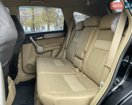 Черный Хонда СРВ, объемом двигателя 2.4 л и пробегом 254 тыс. км за 10500 $, фото 12 на Automoto.ua