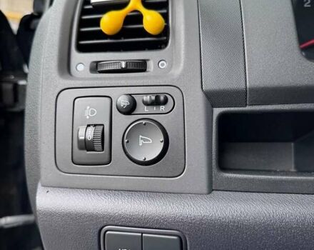 Черный Хонда СРВ, объемом двигателя 2.2 л и пробегом 330 тыс. км за 9300 $, фото 25 на Automoto.ua