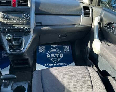 Чорний Хонда СРВ, об'ємом двигуна 2.2 л та пробігом 211 тис. км за 9600 $, фото 7 на Automoto.ua