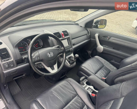 Черный Хонда СРВ, объемом двигателя 2.2 л и пробегом 185 тыс. км за 10600 $, фото 23 на Automoto.ua