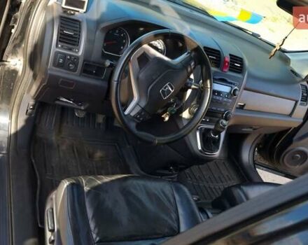 Черный Хонда СРВ, объемом двигателя 2.2 л и пробегом 310 тыс. км за 10950 $, фото 6 на Automoto.ua