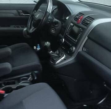 Черный Хонда СРВ, объемом двигателя 2.2 л и пробегом 285 тыс. км за 9800 $, фото 2 на Automoto.ua