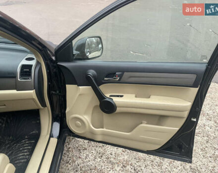 Черный Хонда СРВ, объемом двигателя 2.2 л и пробегом 288 тыс. км за 9700 $, фото 32 на Automoto.ua