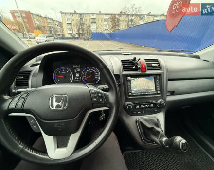 Черный Хонда СРВ, объемом двигателя 2.2 л и пробегом 257 тыс. км за 10400 $, фото 14 на Automoto.ua