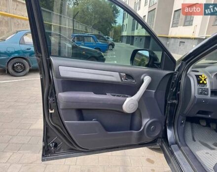 Черный Хонда СРВ, объемом двигателя 2.2 л и пробегом 330 тыс. км за 9300 $, фото 21 на Automoto.ua