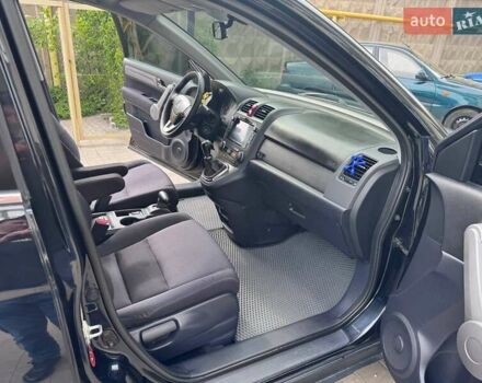 Черный Хонда СРВ, объемом двигателя 2.2 л и пробегом 330 тыс. км за 9300 $, фото 27 на Automoto.ua