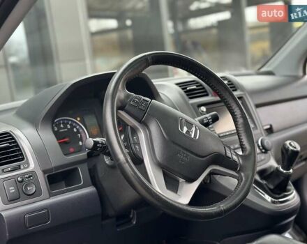 Чорний Хонда СРВ, об'ємом двигуна 2 л та пробігом 185 тис. км за 10150 $, фото 52 на Automoto.ua