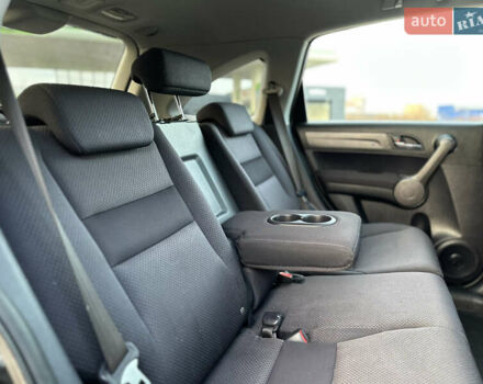 Черный Хонда СРВ, объемом двигателя 2.2 л и пробегом 165 тыс. км за 10499 $, фото 91 на Automoto.ua