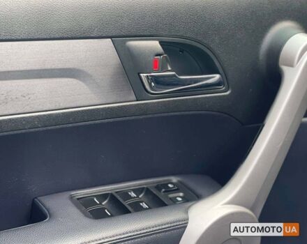 Черный Хонда СРВ, объемом двигателя 2.2 л и пробегом 168 тыс. км за 12700 $, фото 6 на Automoto.ua