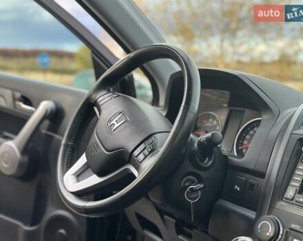 Черный Хонда СРВ, объемом двигателя 2 л и пробегом 185 тыс. км за 10750 $, фото 12 на Automoto.ua