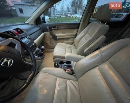 Чорний Хонда СРВ, об'ємом двигуна 2.2 л та пробігом 344 тис. км за 9300 $, фото 20 на Automoto.ua