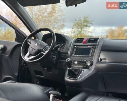 Черный Хонда СРВ, объемом двигателя 2 л и пробегом 185 тыс. км за 10750 $, фото 16 на Automoto.ua