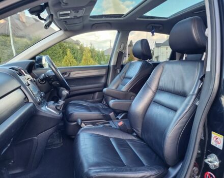 Черный Хонда СРВ, объемом двигателя 2.2 л и пробегом 157 тыс. км за 4072 $, фото 18 на Automoto.ua