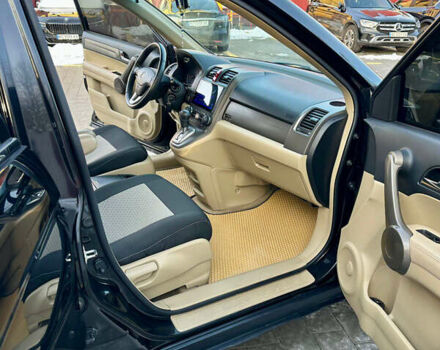 Черный Хонда СРВ, объемом двигателя 2.4 л и пробегом 203 тыс. км за 10400 $, фото 6 на Automoto.ua