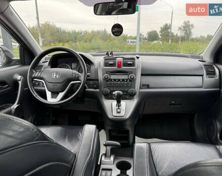 Черный Хонда СРВ, объемом двигателя 2.35 л и пробегом 226 тыс. км за 10800 $, фото 12 на Automoto.ua