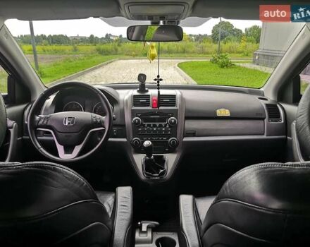 Черный Хонда СРВ, объемом двигателя 2.2 л и пробегом 245 тыс. км за 9500 $, фото 12 на Automoto.ua