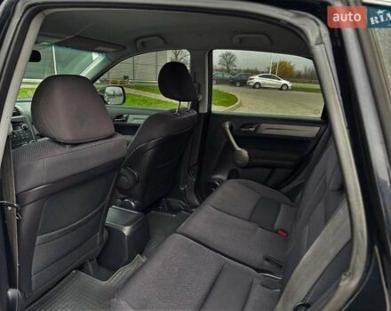 Черный Хонда СРВ, объемом двигателя 2.4 л и пробегом 164 тыс. км за 10999 $, фото 6 на Automoto.ua