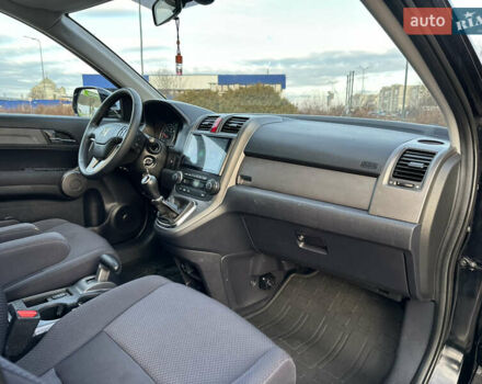 Черный Хонда СРВ, объемом двигателя 2.2 л и пробегом 165 тыс. км за 10499 $, фото 78 на Automoto.ua